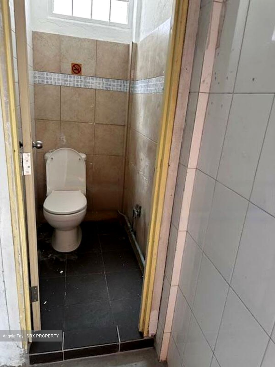 Changi Village Road (D17), Retail #451353541